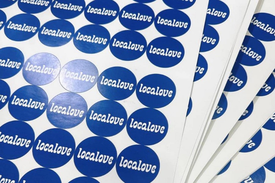 In decal dạng án mờ là lựa chọn khá phổ biến hiện nay