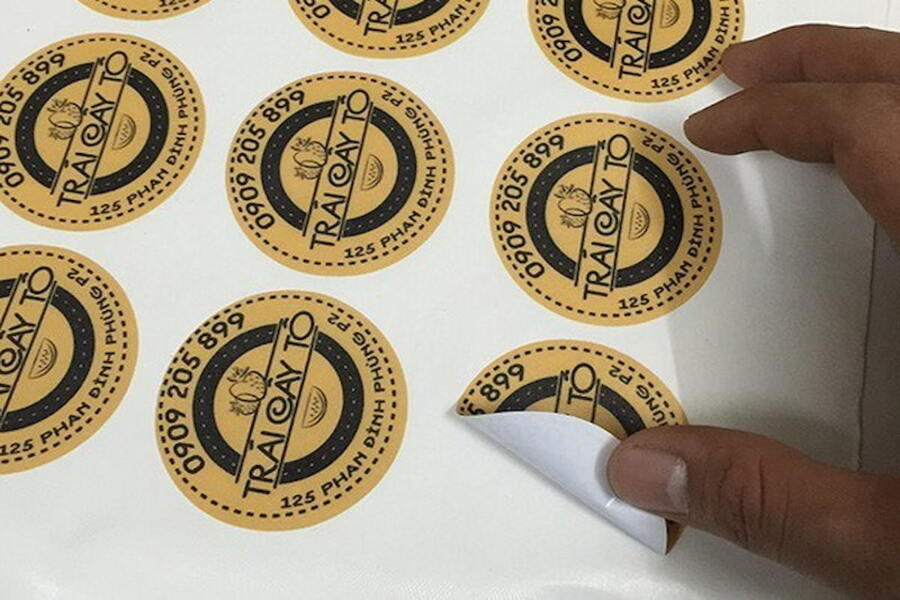 decal-giay-va-decal-nhua-4